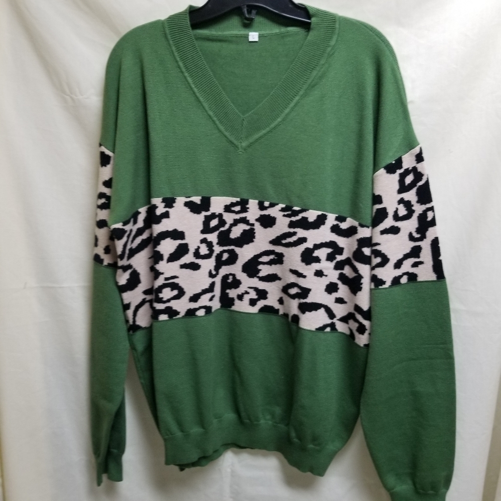 Sweater green large